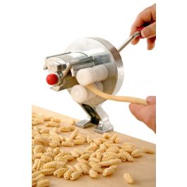 It's so satisfying to use my cavatelli machine : r/pasta
